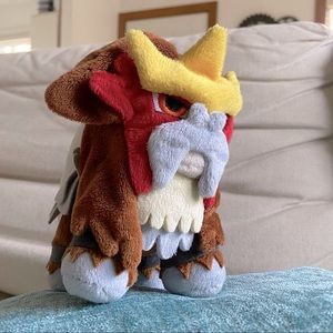 Pokémon Center Japan Entei anime 6” plush toy